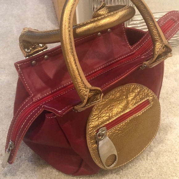 REGINA Bags Regina Red And Gold Leather Bag Poshmark